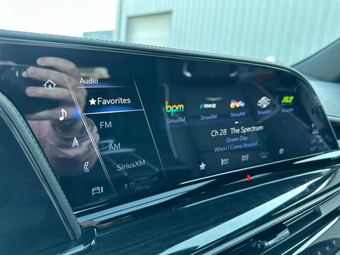 Used 2023 Cadillac Escalade Sport w/ LPO, ONYX Package image 6