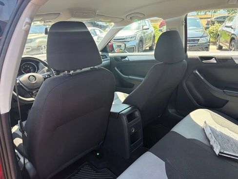 Used 2017 Volkswagen Jetta S FWD image 19