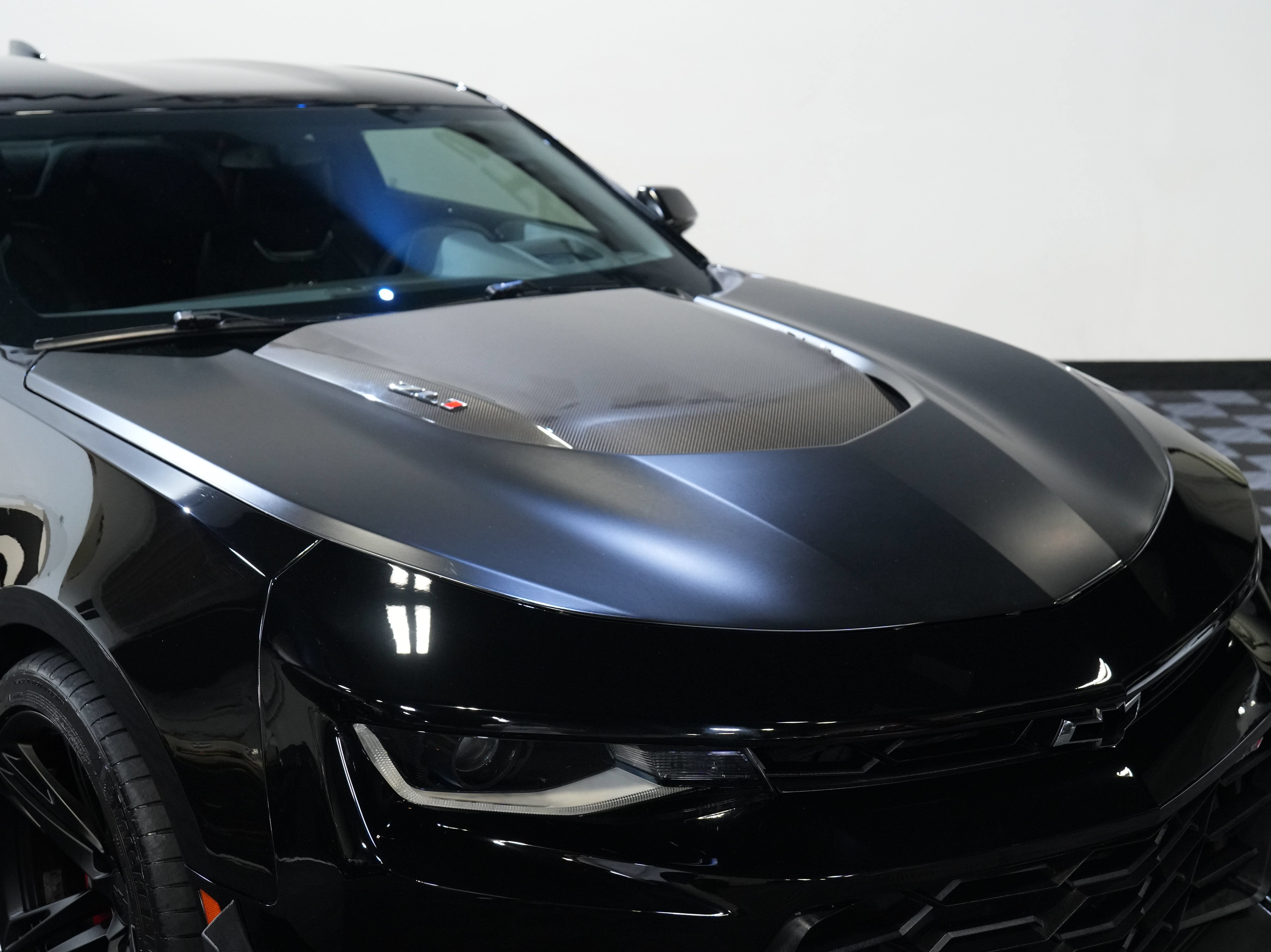 Used 2018 Chevrolet Camaro ZL1 RWD image 12