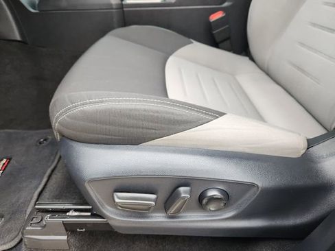 Used 2024 Toyota Tacoma TRD Sport w/ TRD Sport Upgrade Package image 21