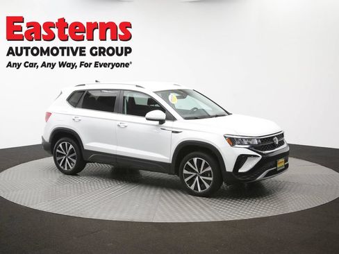 Used 2024 Volkswagen Taos SE FWD image 46