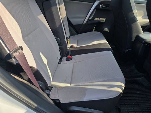 Used 2016 Toyota RAV4 XLE AWD/4WD image 13