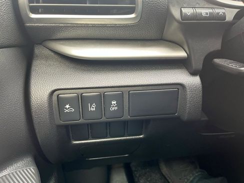 Used 2020 Mitsubishi Eclipse Cross SE image 23