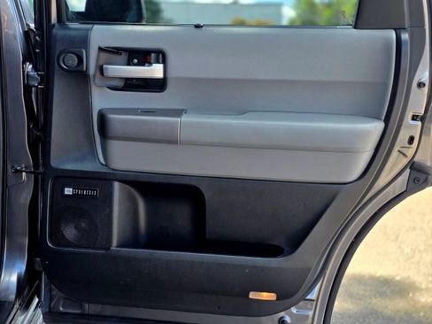 Used 2011 Toyota Sequoia Limited AWD/4WD image 48