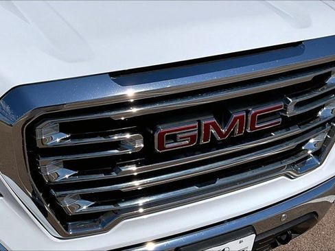 Used 2021 GMC Sierra 1500 SLT w/ SLT Premium Plus Package AWD/4WD image 30