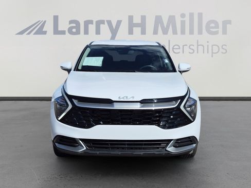 Used 2023 Kia Sportage EX image 8