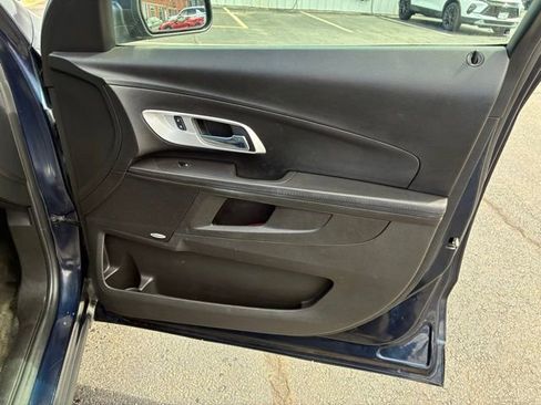 Used 2017 Chevrolet Equinox LT w/ Convenience Package image 20