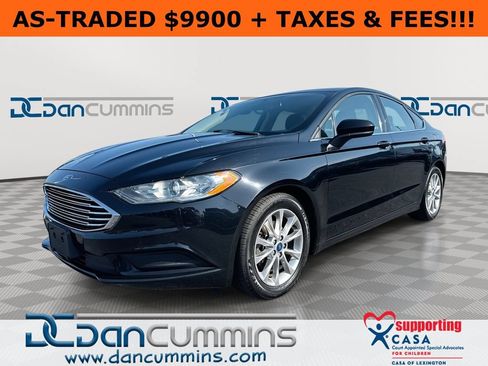 Used 2017 Ford Fusion SE w/ Fusion SE Technology Package FWD image 1