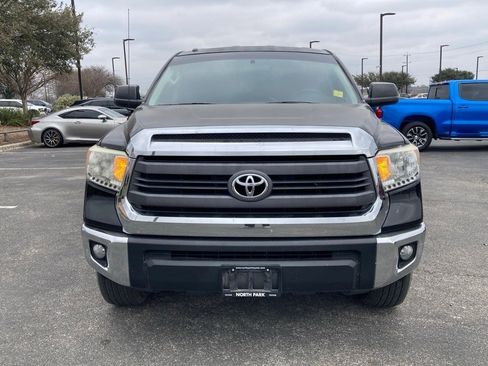 Used 2015 Toyota Tundra SR5 w/ Tow Package image 2