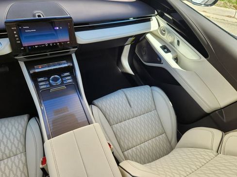 New 2026 Lincoln Nautilus Black Label AWD/4WD image 12