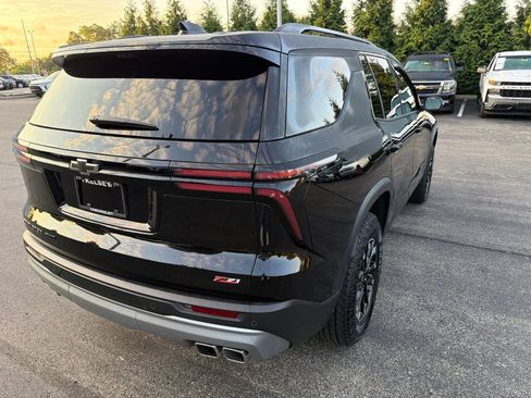 Used 2025 Chevrolet Traverse Z71 w/ Enhanced Driving Package AWD/4WD image 5