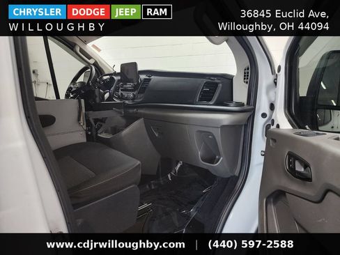Used 2021 Ford Transit 250 Low Roof AWD image 32