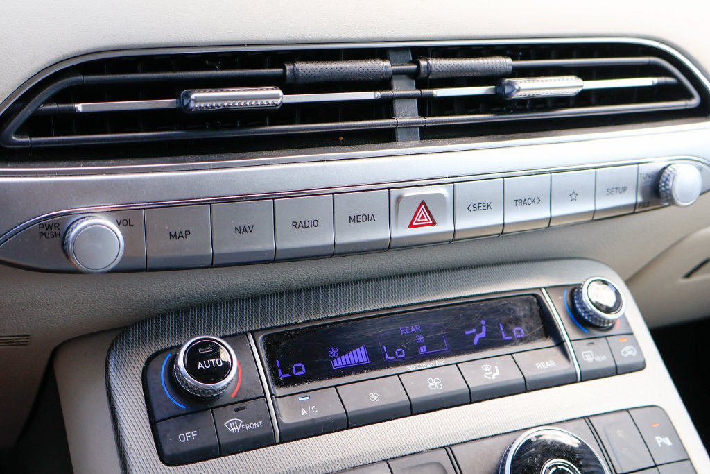 Used 2022 Hyundai Palisade SEL w/ Premium Package FWD image 17