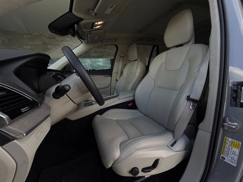 Used 2024 Volvo XC90 T8 Ultimate w/ Lounge Package AWD/4WD image 6