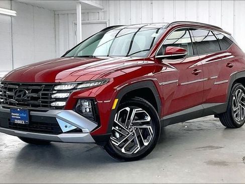 Certified 2026 Hyundai Tucson Limited AWD/4WD image 2