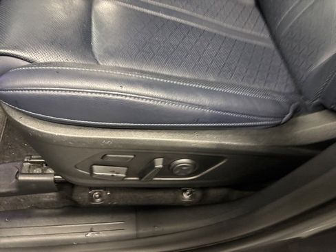 Used 2023 Kia Sorento SX Prestige image 18