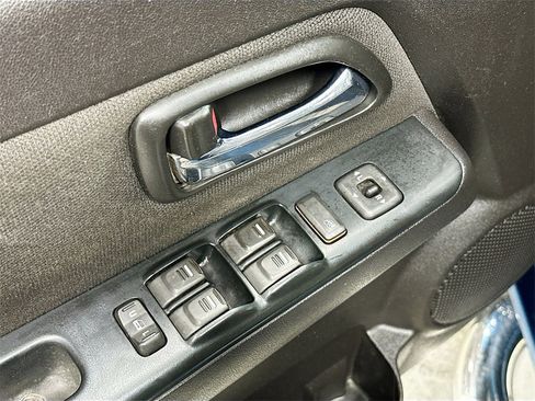 Used 2012 Chevrolet Colorado LT image 17