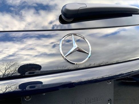 Used 2025 Mercedes-Benz GLC 300 GLC 300 image 27