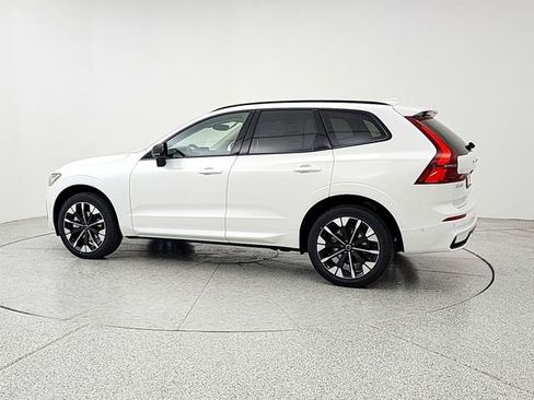 New 2026 Volvo XC90 T8 Plus w/ Protection Package AWD/4WD image 7