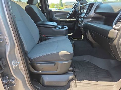 Used 2022 RAM 2500 Big Horn AWD/4WD image 22