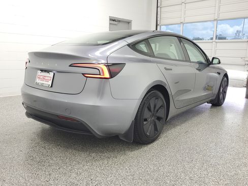 Used 2025 Tesla Model 3 Long Range RWD image 7