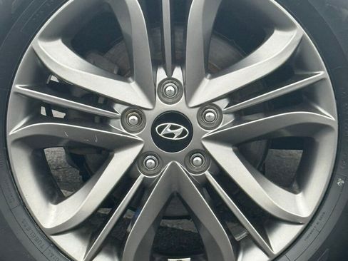 Used 2015 Hyundai Tucson GLS image 42