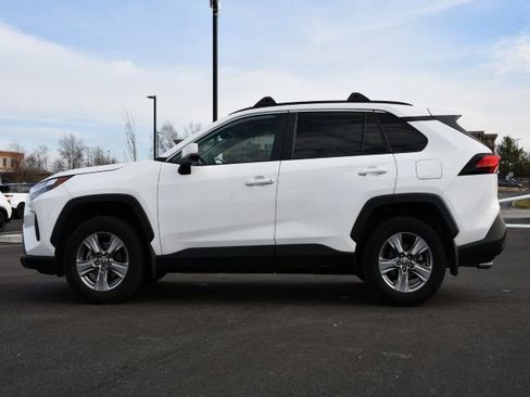 Used 2023 Toyota RAV4 XLE w/ Convenience Package image 4