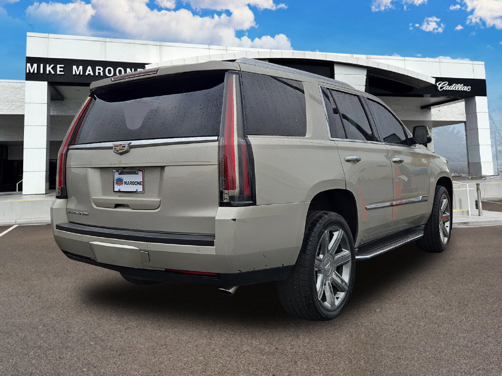 Used 2015 Cadillac Escalade Luxury AWD/4WD image 3