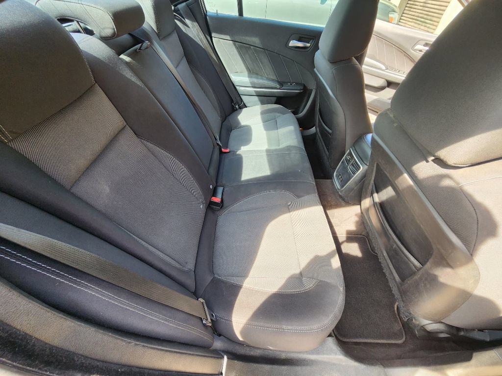 Used 2015 Dodge Charger SE w/ Popular Equipment Group RWD image 8