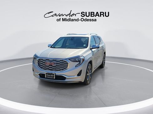 Used 2020 GMC Terrain Denali w/ Denali Premium Package image 4