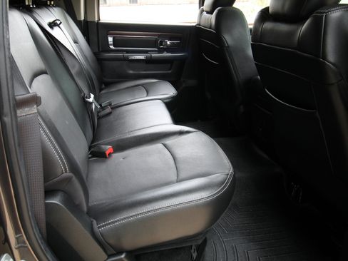 Used 2016 RAM 2500 Laramie w/ Sport Appearance Group AWD/4WD image 45
