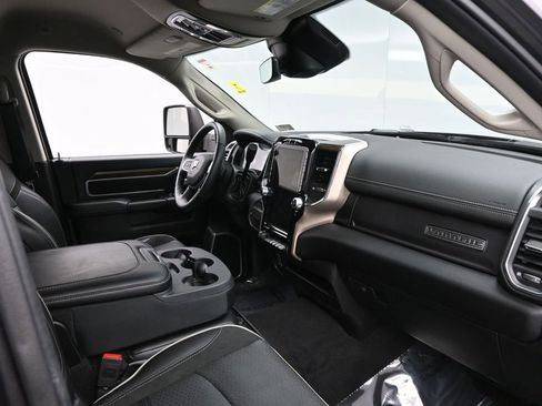 Used 2024 RAM 2500 Laramie w/ Safety Group image 10