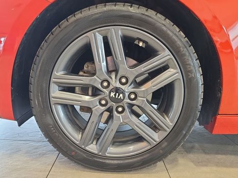 Used 2021 Kia Forte GT-Line w/ GT-Line Premium Package FWD image 13