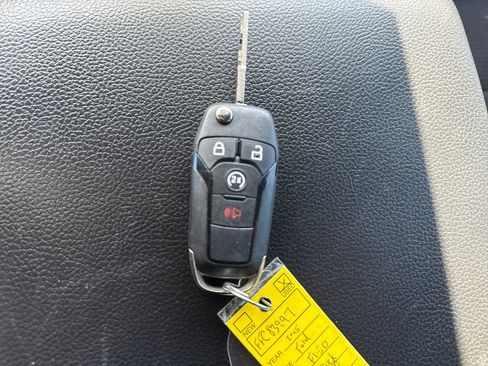 Used 2015 Ford F150 XLT w/ Equipment Group 302A Luxury image 22