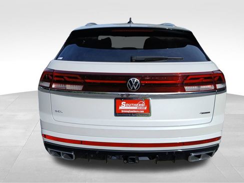 New 2026 Volkswagen Atlas Cross Sport SEL Premium R-Line AWD/4WD image 4