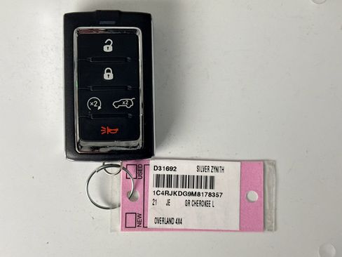 Used 2021 Jeep Grand Cherokee L Overland w/ Advanced Protech Group III image 25