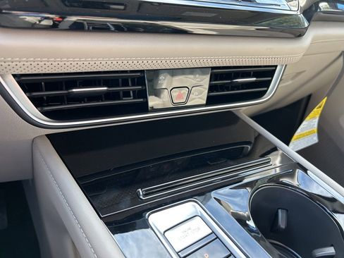 New 2026 Volkswagen Atlas SE FWD image 36