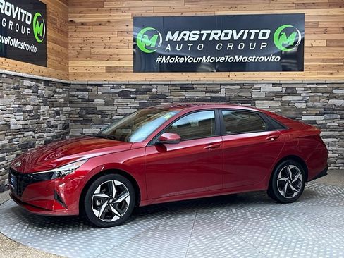 Used 2023 Hyundai Elantra SEL w/ Convenience Package FWD image 10