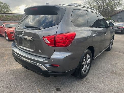 Used 2019 Nissan Pathfinder SL image 5