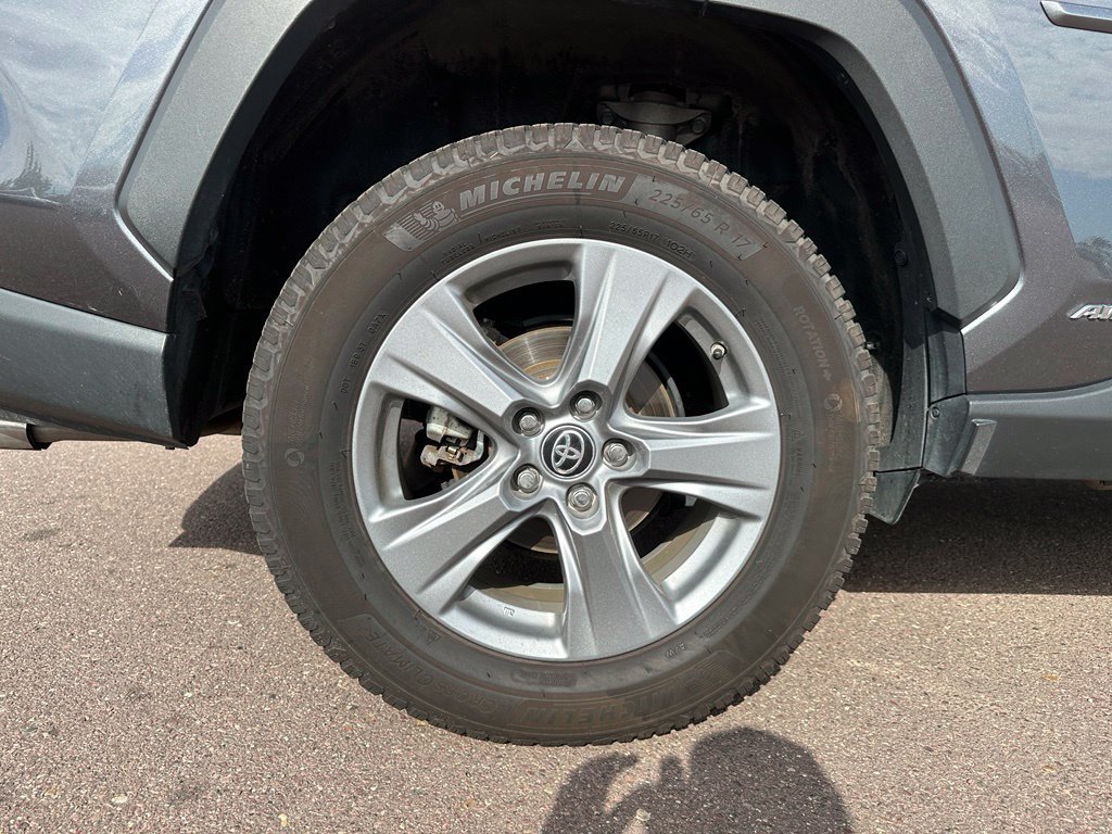 Used 2024 Toyota RAV4 LE AWD/4WD image 38