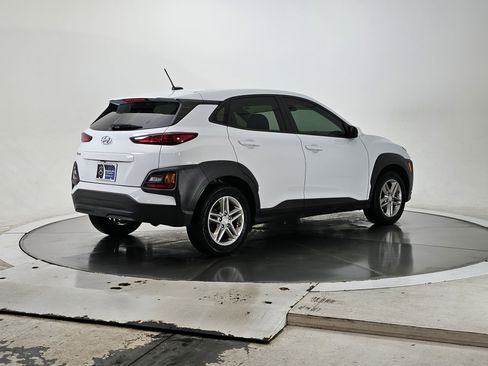 Used 2020 Hyundai Kona SE image 3