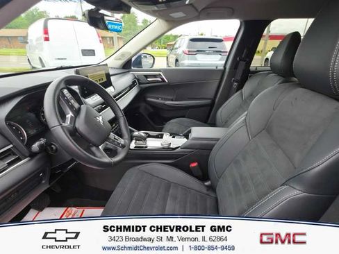 Used 2025 Mitsubishi Outlander SE AWD/4WD image 12