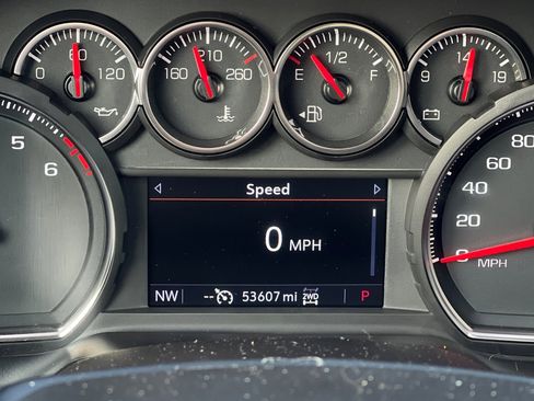 Used 2021 Chevrolet Tahoe Z71 image 26