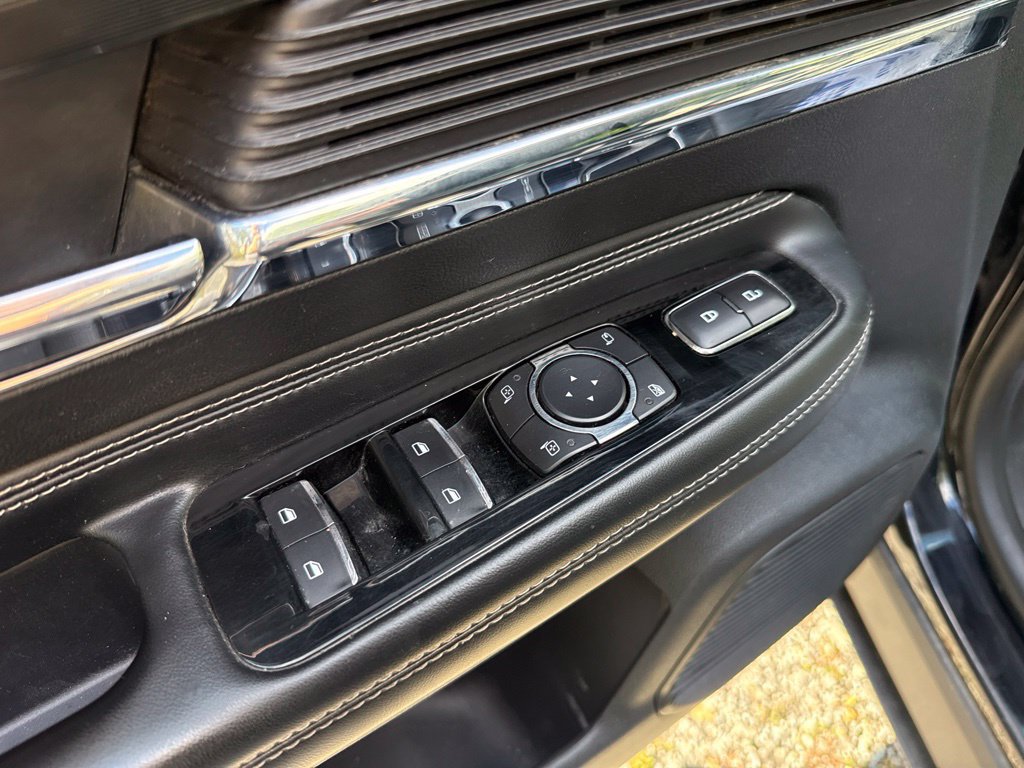 Used 2021 Lincoln Corsair AWD w/ Equipment Group 101A image 11