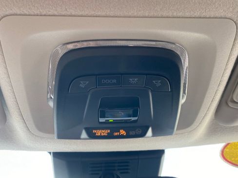 Used 2025 Toyota Corolla LE image 25