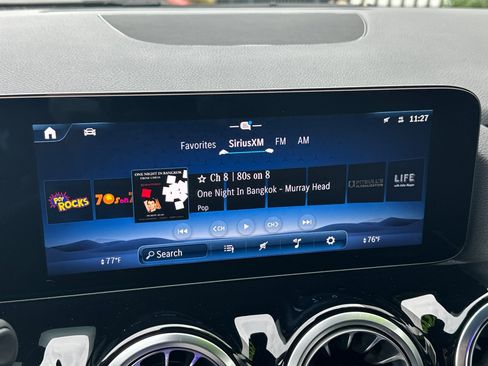 Certified 2025 Mercedes-Benz GLA 250 4MATIC image 18