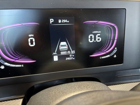 Used 2025 Kia Sportage LX FWD image 39