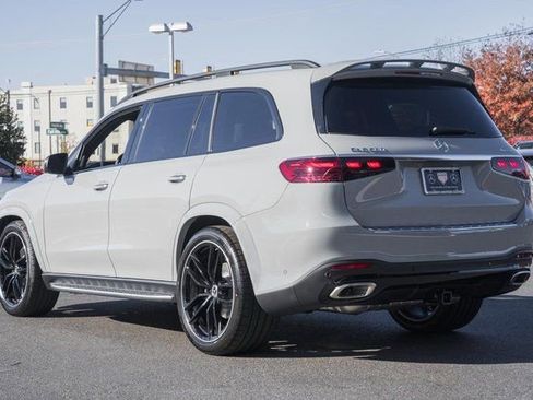 New 2026 Mercedes-Benz GLS 580 4MATIC image 5
