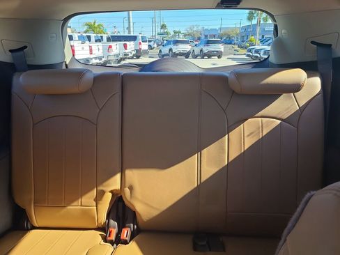 Used 2014 Buick Enclave Premium w/ Trailering Provision Package image 18