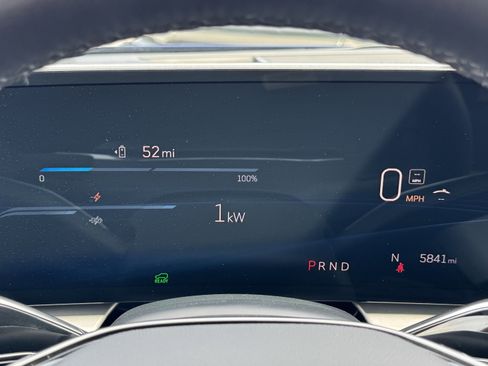 Used 2024 Cadillac Lyriq Luxury image 21